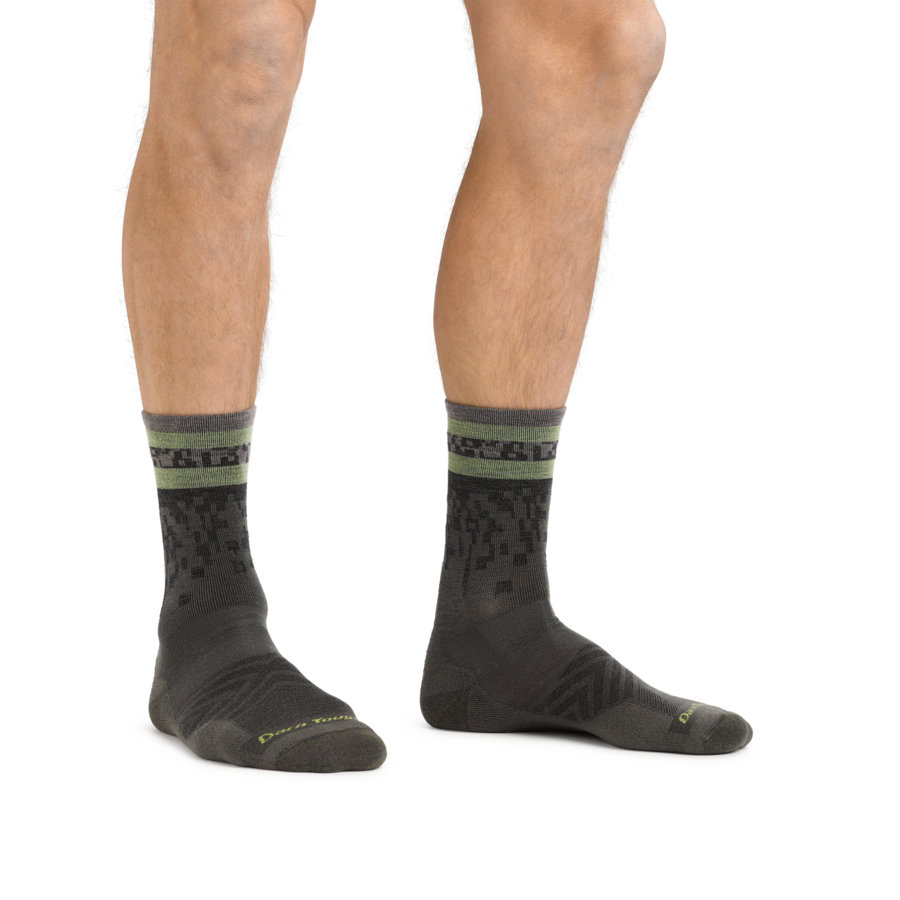 Warm and comfy running socks for men
